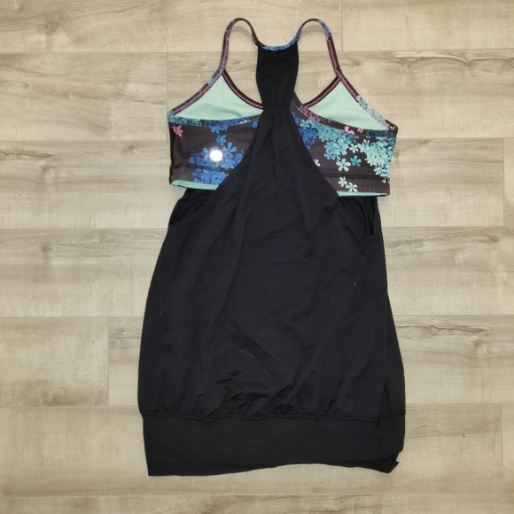 Size 4 Lululemon No limits tank - Picture 3 of 11